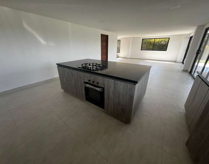 EL CANADA, 4 Habitaciones Habitaciones, ,5 BathroomsBathrooms,Finca,VENTA,EL CANADA ,0,1593